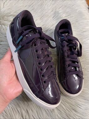 Nike blazer low port wine sneakers